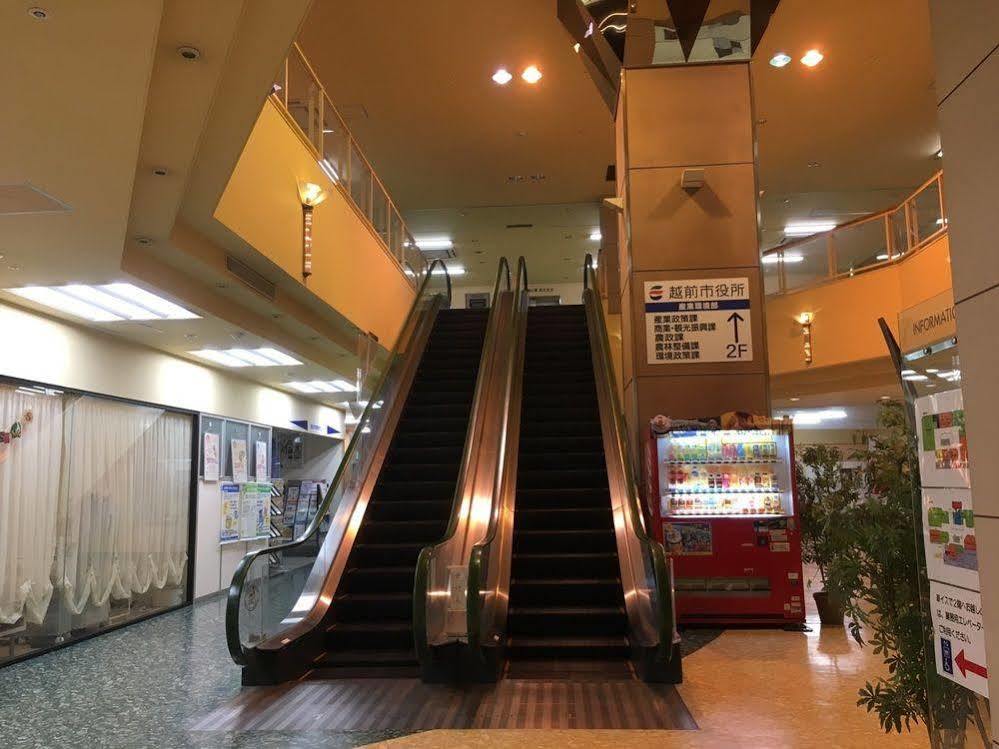 Hotel Crown Hills Takefu Ecsizen Kültér fotó